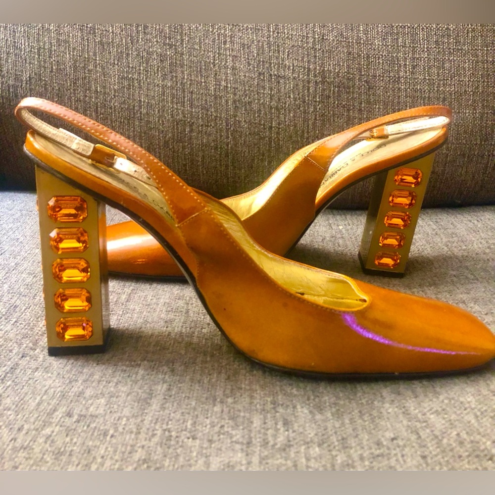Dolce and Gabbana Beautiful patent leather strap heels